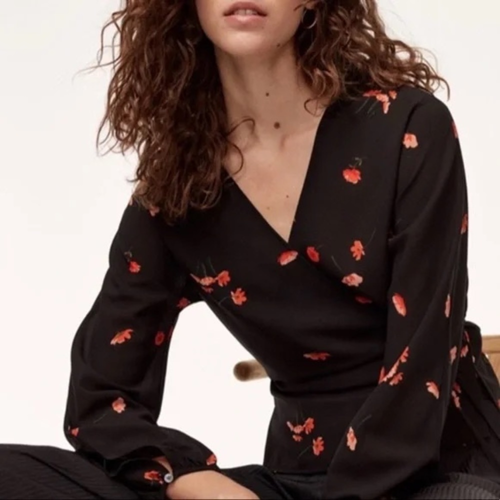 ARITZIA WILFRED Wilfred Black Floral Tie Up Blouse (XXS)